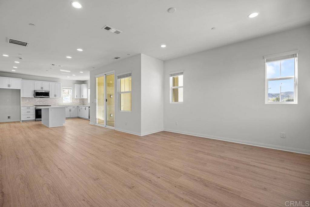 Santee, CA 92071,8624 Amherst ST