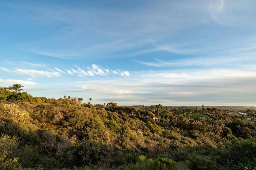 Carlsbad, CA 92009,7992 Paseo Esmerado