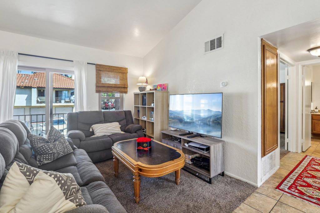 San Marcos, CA 92069,1055 Ficus LN