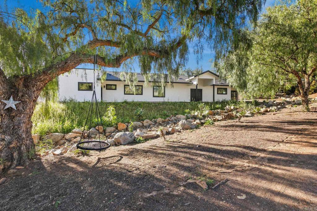 Poway, CA 92064,15176 Vali Hai Rd