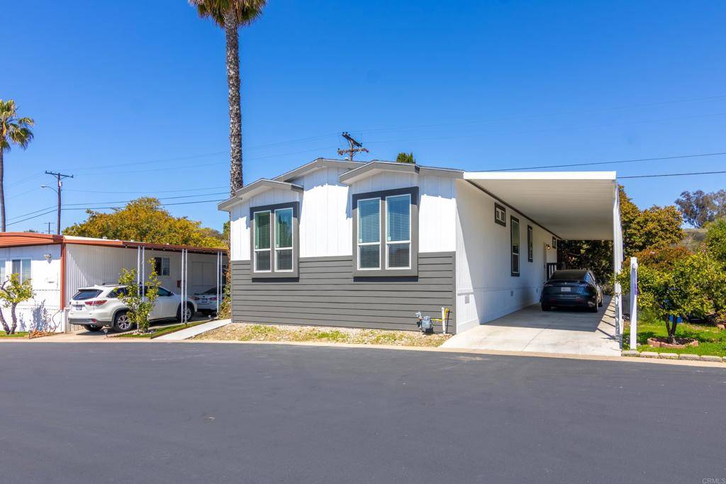 San Diego, CA 92105,2003 Bayview Heights Dr #34