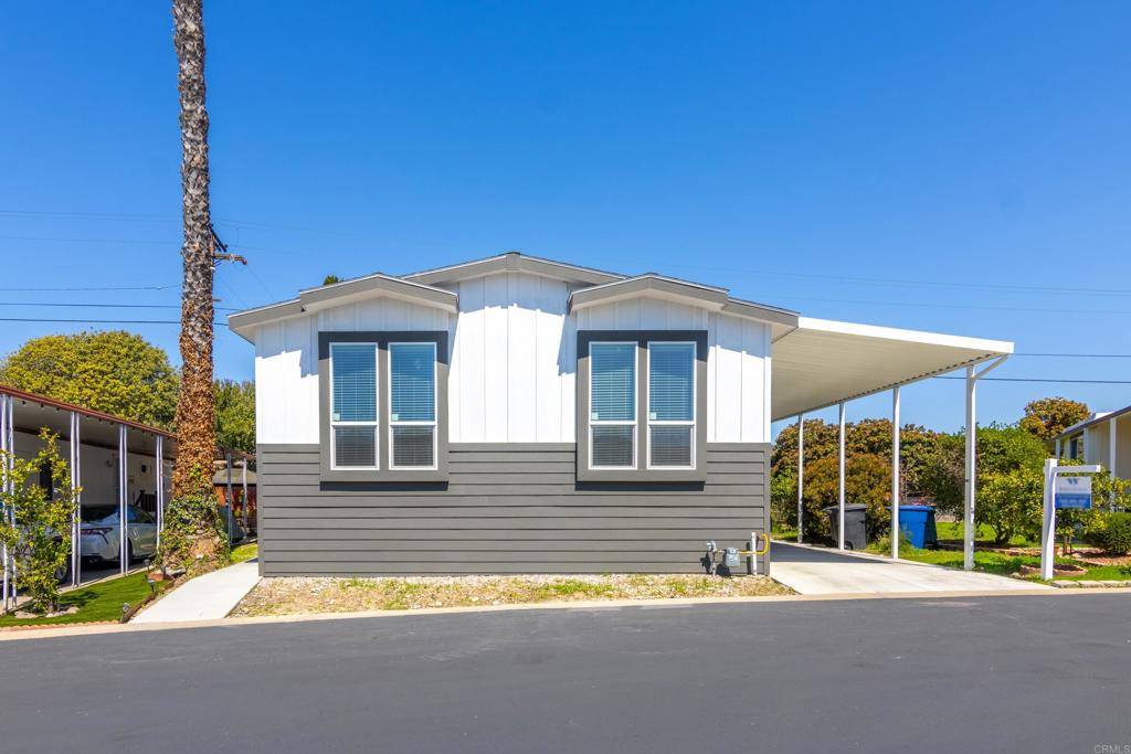 San Diego, CA 92105,2003 Bayview Heights Dr #34