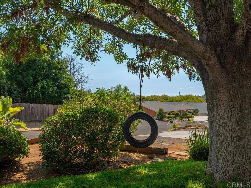 Fallbrook, CA 92028,950 E Elder ST