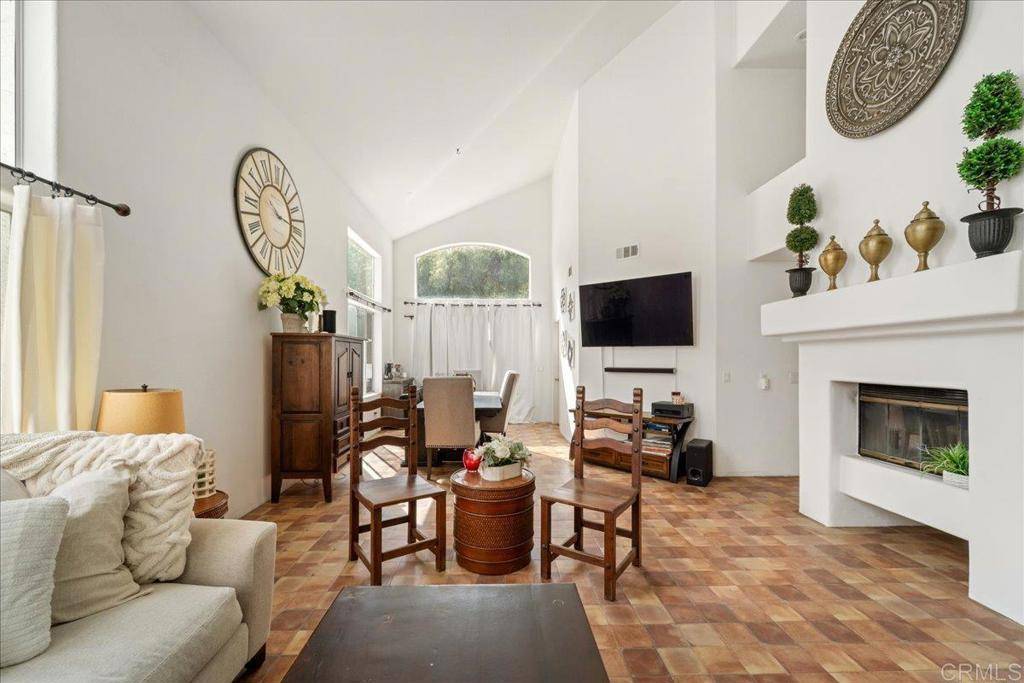 Oceanside, CA 92056,4981 Marin DR
