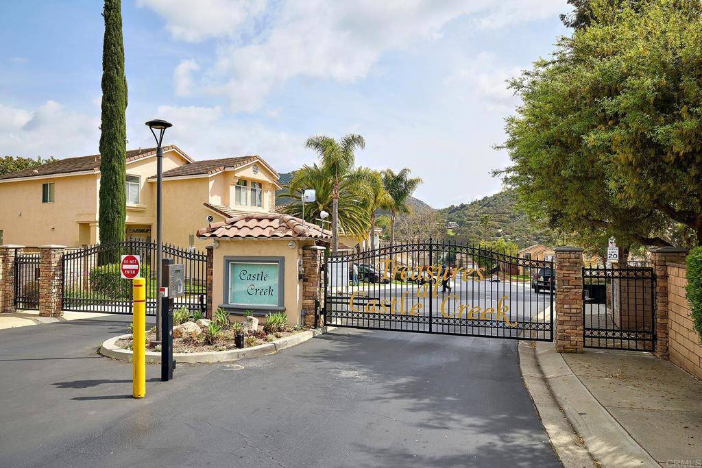 Escondido, CA 92026,29720 Gracilior DR