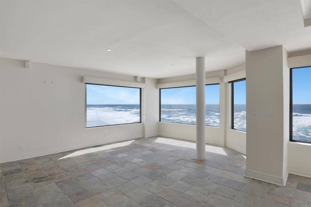 La Jolla, CA 92037,100 S COAST #409