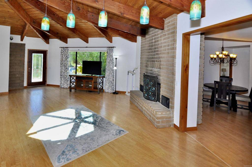 Fallbrook, CA 92028,1151 De Luz RD