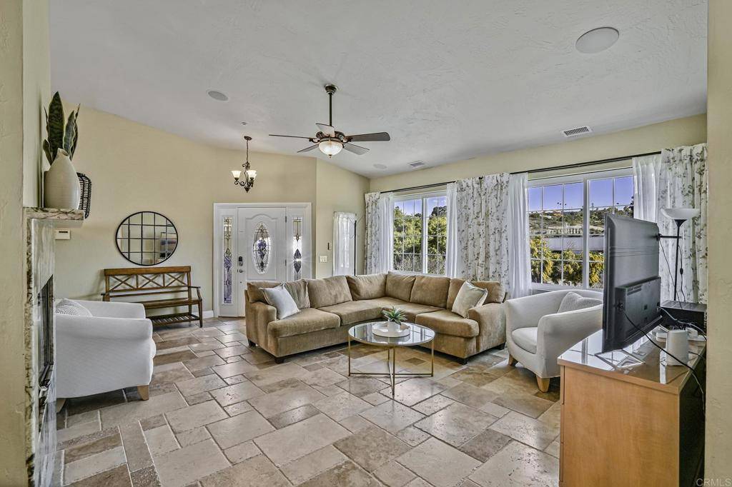 Encinitas, CA 92024,1460 Orpheus AVE