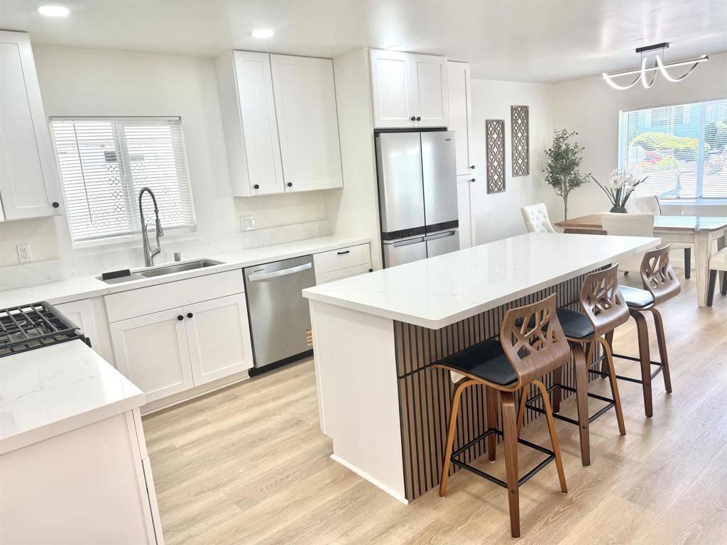 San Marcos, CA 92078,650 S Rancho Santa Fe Rd #124
