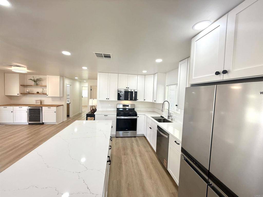 San Marcos, CA 92078,650 S Rancho Santa Fe Rd #124