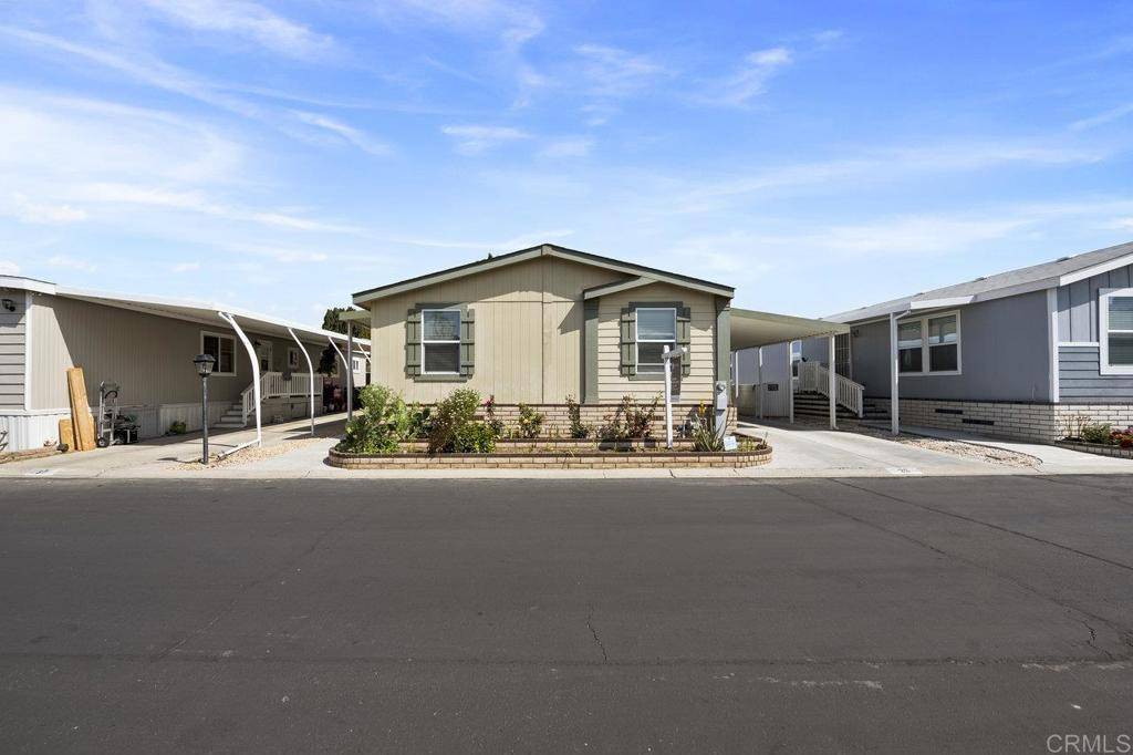 Oceanside, CA 92057,4660 N River RD #36