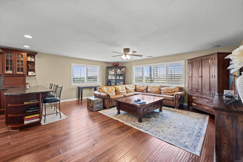 Escondido, CA 92026,1168 Avocado AVE