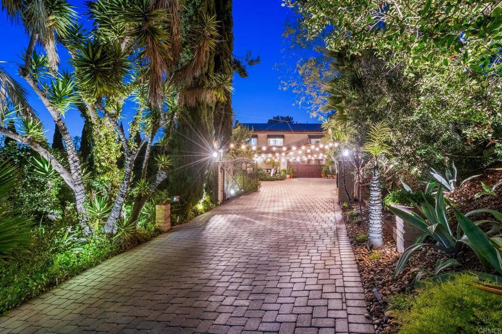 Bonita, CA 91902,455 Ridgeview Ct