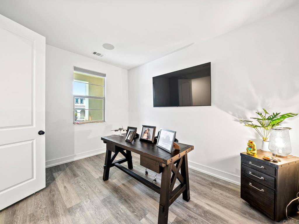 Escondido, CA 92027,2484 Medley LN