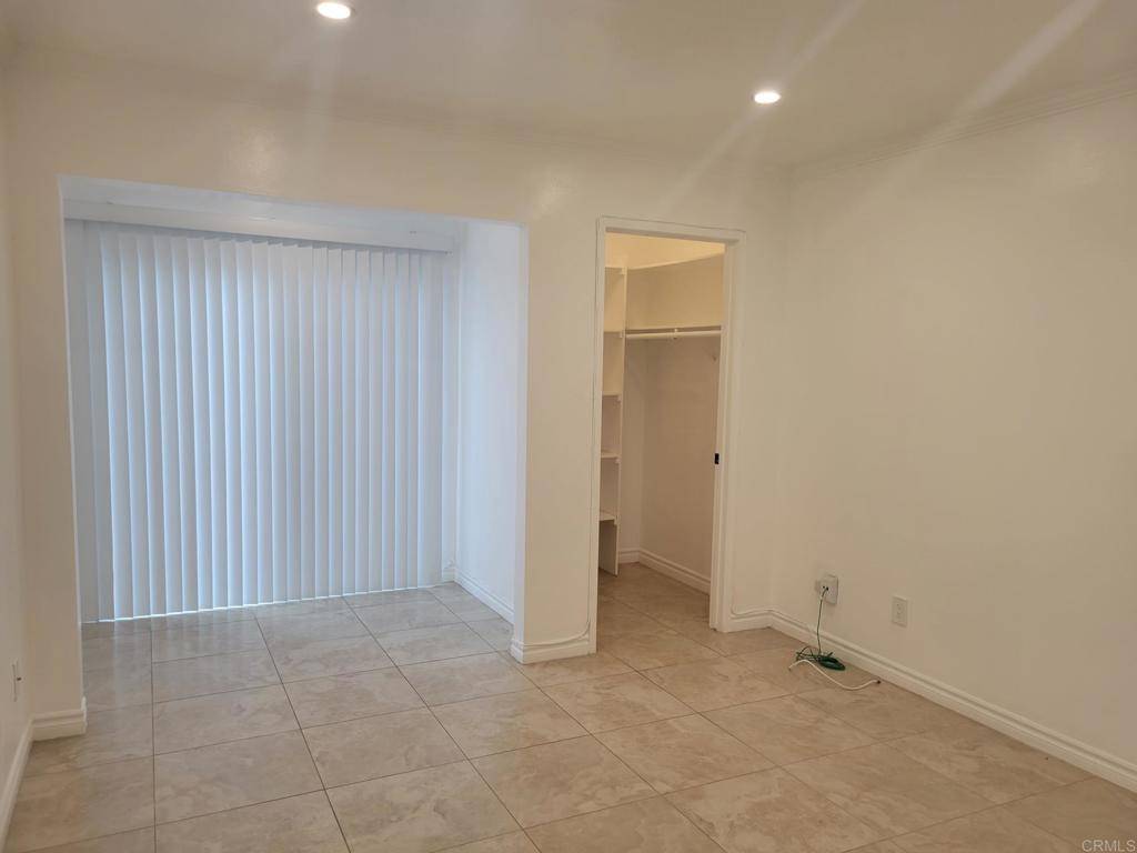 Escondido, CA 92026,27735 Mountain Meadow RD #11