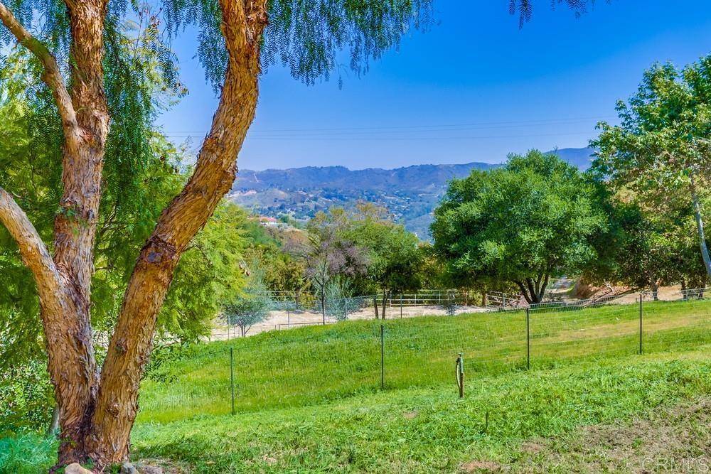 Fallbrook, CA 92028,1541 Santa Margarita DR