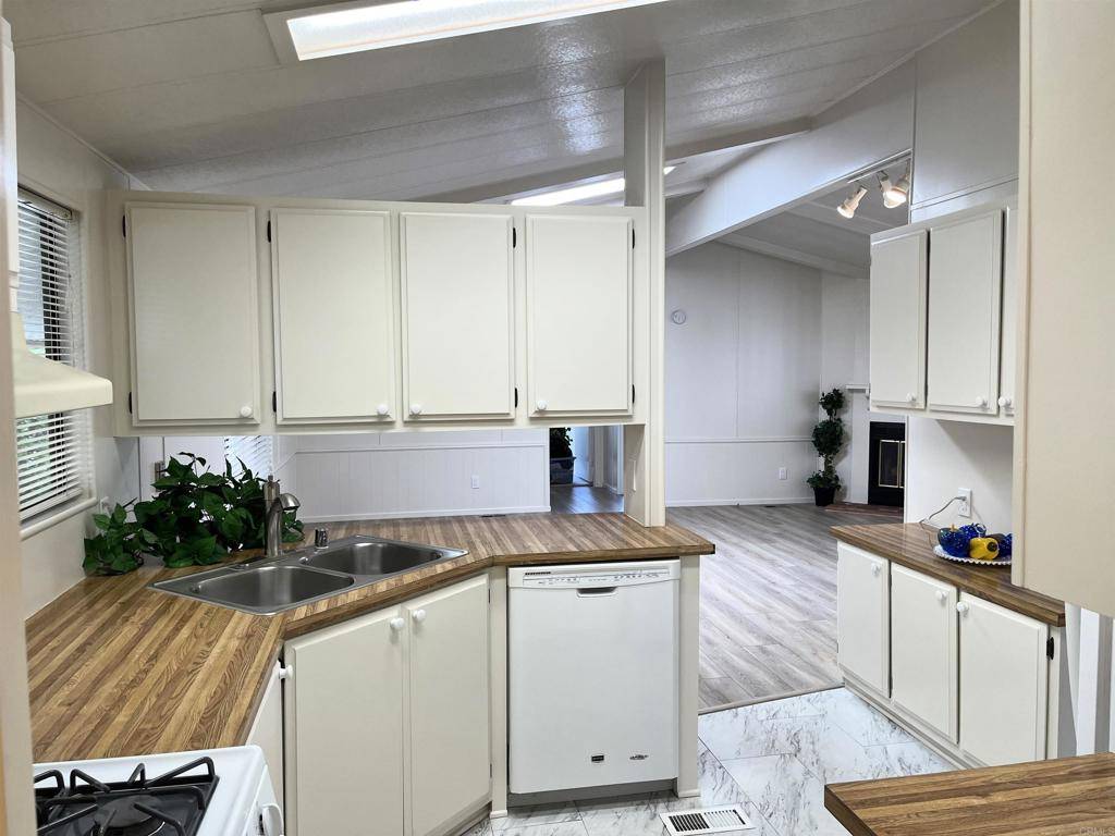 Carlsbad, CA 92010,3329 Don Diablo Drive