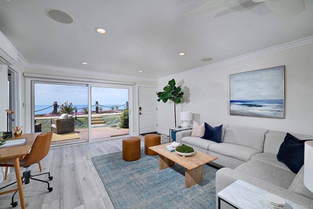 Solana Beach, CA 92075,435 S Sierra AVE #118