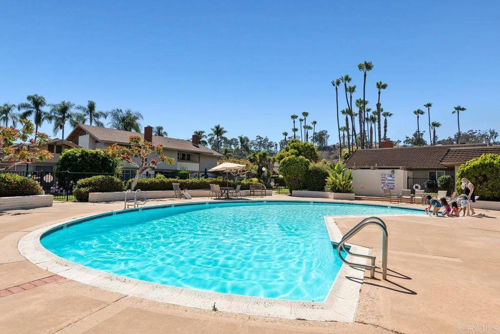 Rancho Santa Fe, CA 92091,131 VIA CORONADO