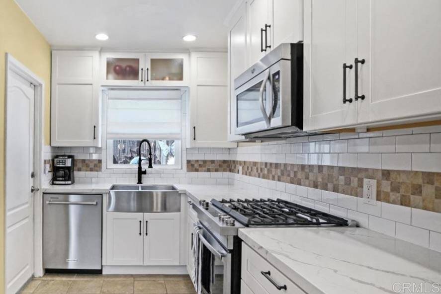 La Mesa, CA 91942,4533 Olive AVE