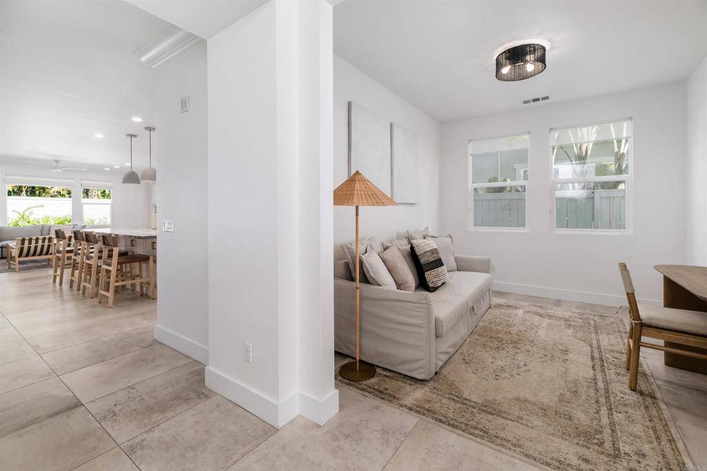 Carlsbad, CA 92008,1204 Lanai CT