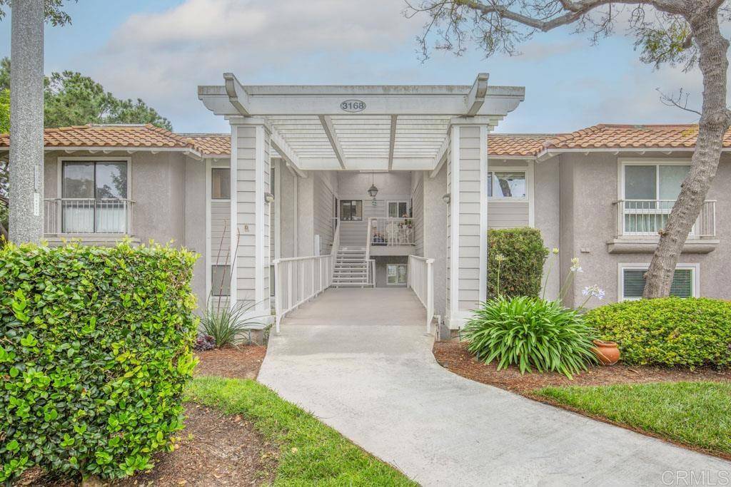 Laguna Woods, CA 92637,3168 Via Vista #B