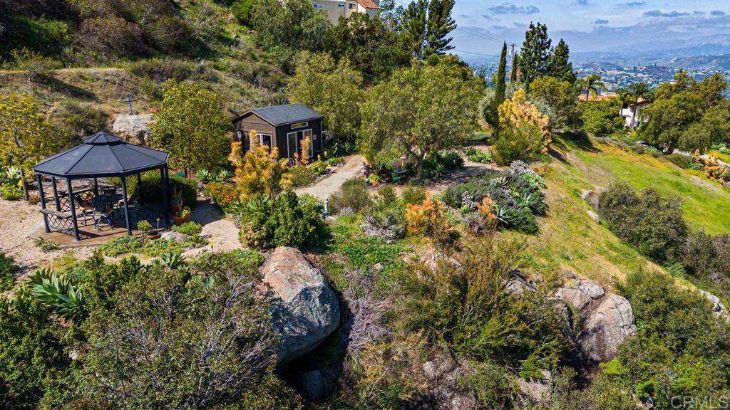 Fallbrook, CA 92028,3351 Red Mountain Heights Drive