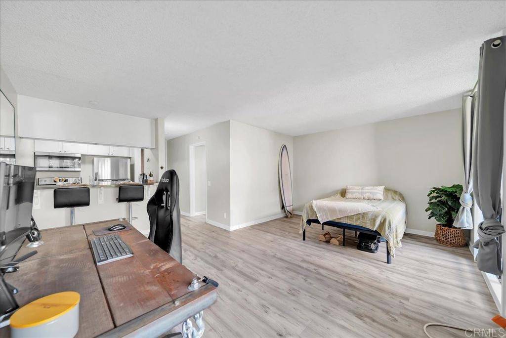 San Diego, CA 92108,6202 Friars Rd #306
