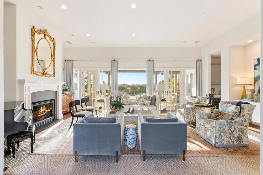 San Diego, CA 92127,7930 White Christmas Ct