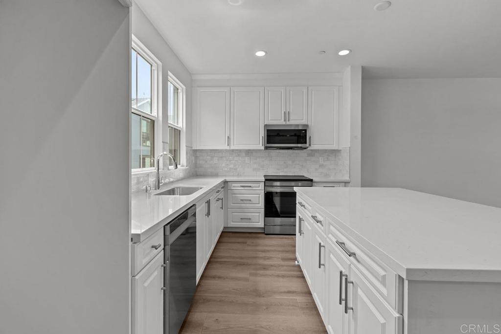 Carlsbad, CA 92008,2556 Chamomile LN