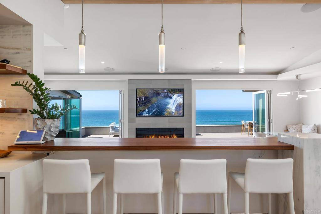 Encinitas, CA 92024,100 5Th ST