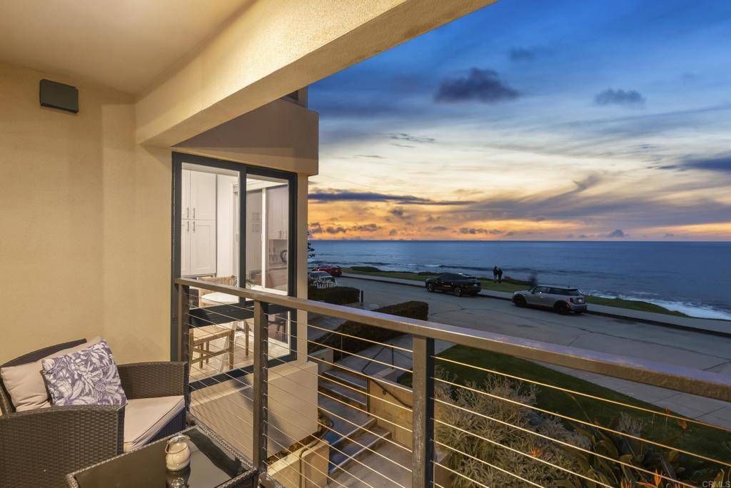 La Jolla, CA 92037,457 Coast BLVD #202