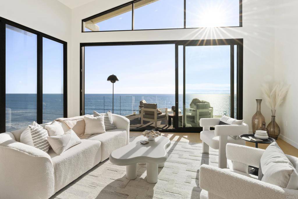 Encinitas, CA 92024,1006 Neptune