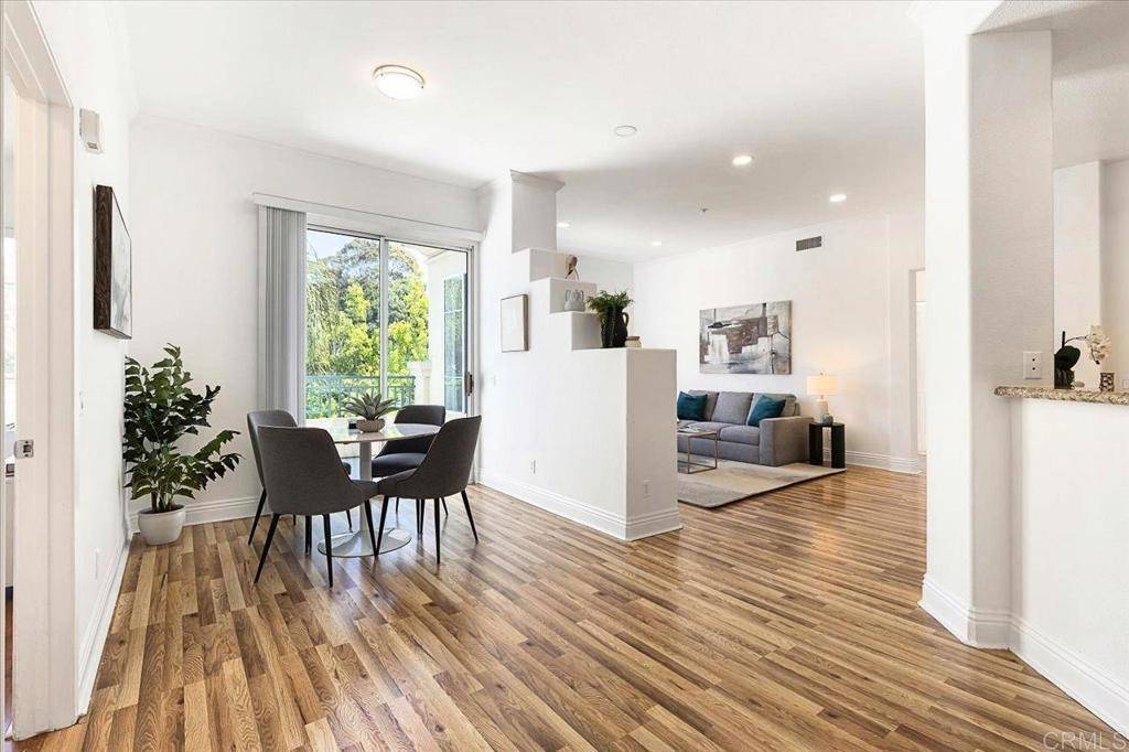 San Diego, CA 92130,12370 Carmel Country RD #305