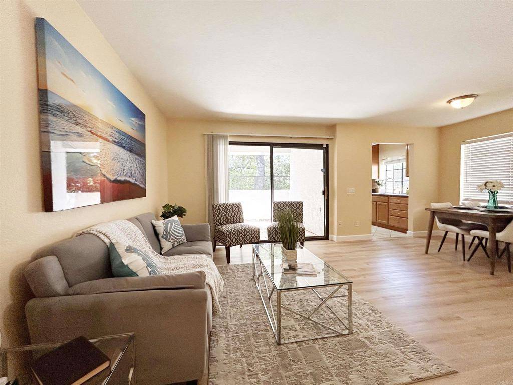 San Diego, CA 92128,13272 Wimberly SQ #219
