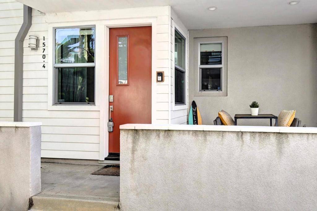 Oceanside, CA 92054,1570 Vista Del Mar WAY #4