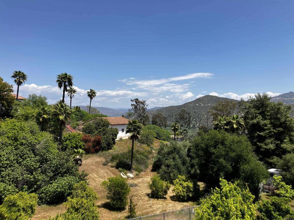 Escondido, CA 92025,2626 Sunset