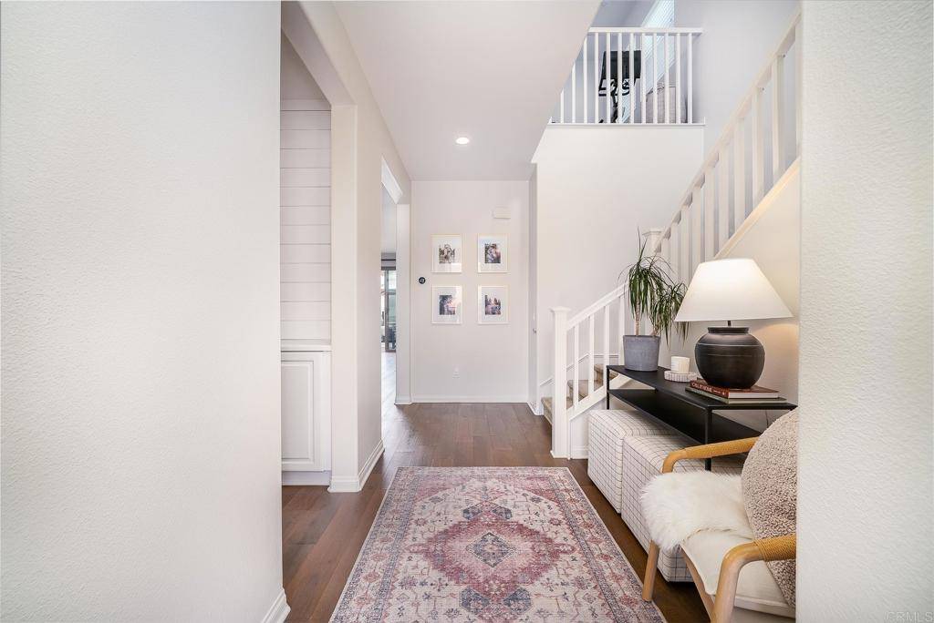 Escondido, CA 92029,2831 Fishers PL