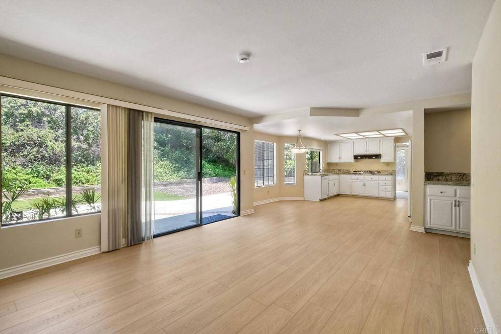 Carlsbad, CA 92009,3533 Sitio Baya