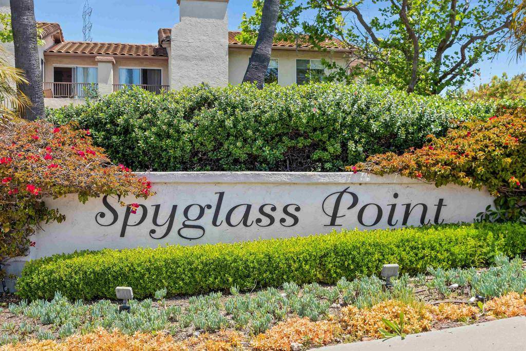 Carlsbad, CA 92009,7488 Altiva Pl
