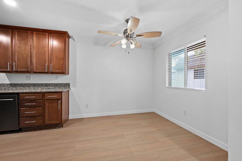El Cajon, CA 92020,855 E Lexington Ave #4