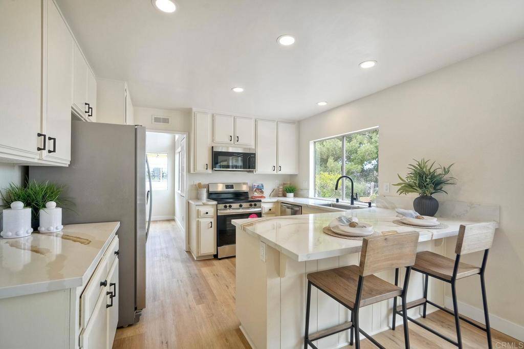 Oceanside, CA 92054,364 Compass Rd.
