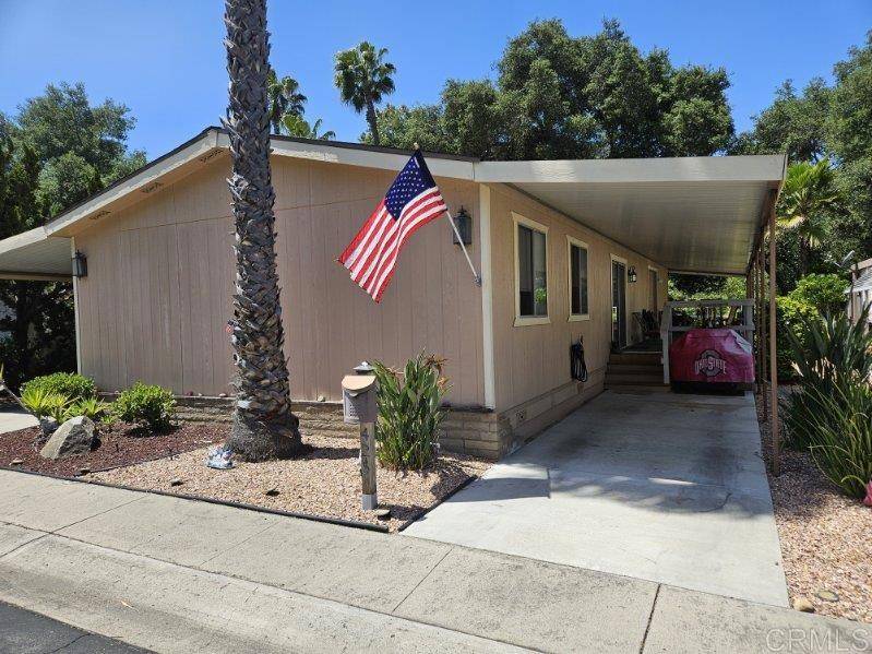Escondido, CA 92026,8975 Lawrence Welk DR #426