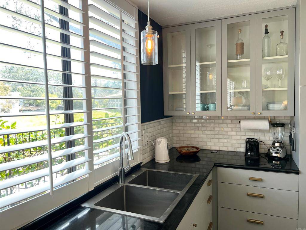 Solana Beach, CA 92075,675 S Sierra AVE