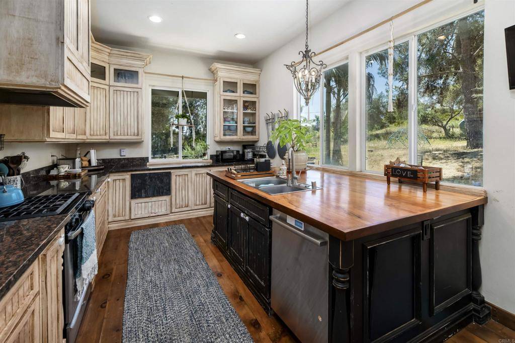 Fallbrook, CA 92028,3605 Olive Hill RD