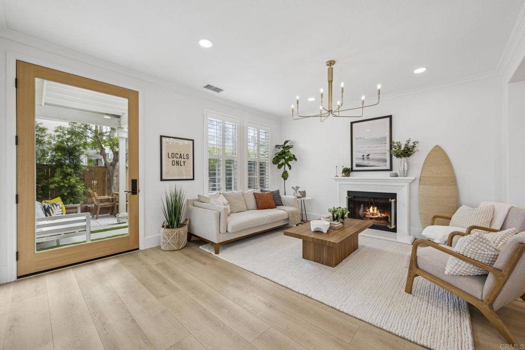 Carlsbad, CA 92011,613 Saltgrass AVE