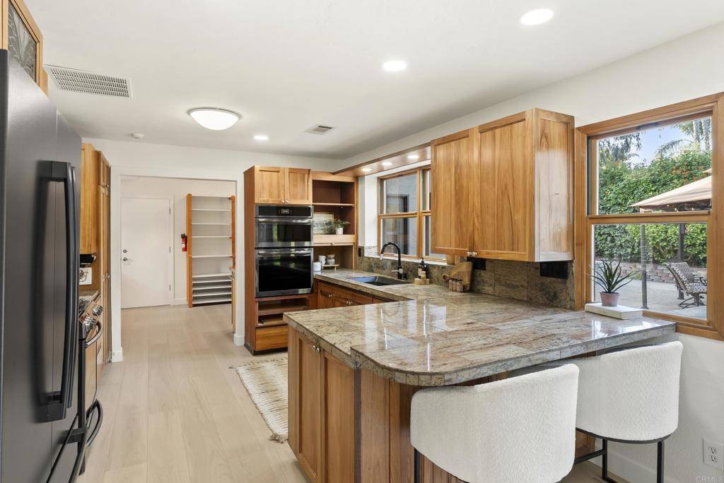 Encinitas, CA 92024,233 233A Cole Ranch RD