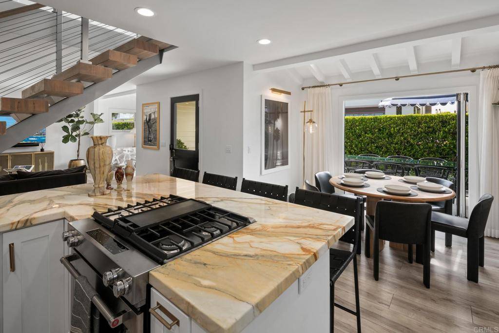 Solana Beach, CA 92075,364 Pacific Ave