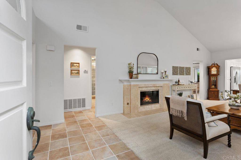 Carlsbad, CA 92011,7414 Lantana