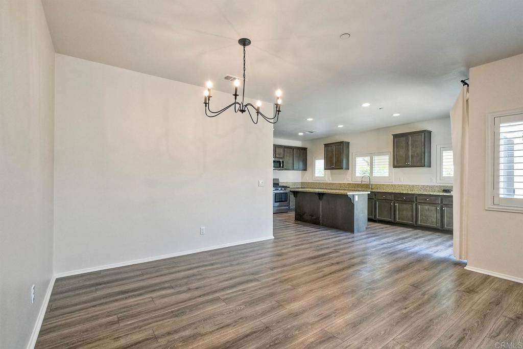 Fallbrook, CA 92028,253 Oberlander Way
